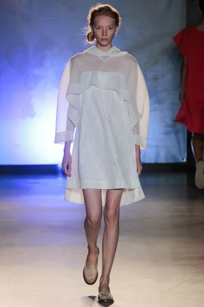 Look 9